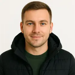 Dmytro (UK)